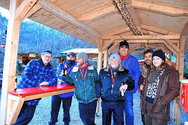 Tausende Besucher kamen zum Weihnachtsmarkt in die Ravennaschlucht um das einmalige Feeling zu erleben