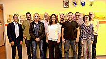 Bürgermeister Heiko Wehrle (links) mit dem neuen Ortschaftsrat (von links): Marcel Zandomeni, Martin Zech, Markus Hummel, die ...