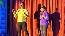 Kim Wiegand und Nico Winter führen durch den Abend.