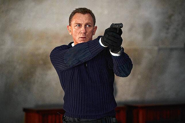 Daniel Craig als James Bond in einer Filmszene.