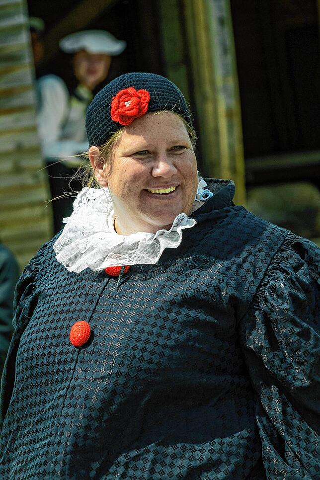 Cindy Stelzer wirkte bei den Freilichtspielen „Die Schwarze Rose“ als Sängerin und Schauspielerin mit. Hier eine Szene „Waldshuter Chilbi“.