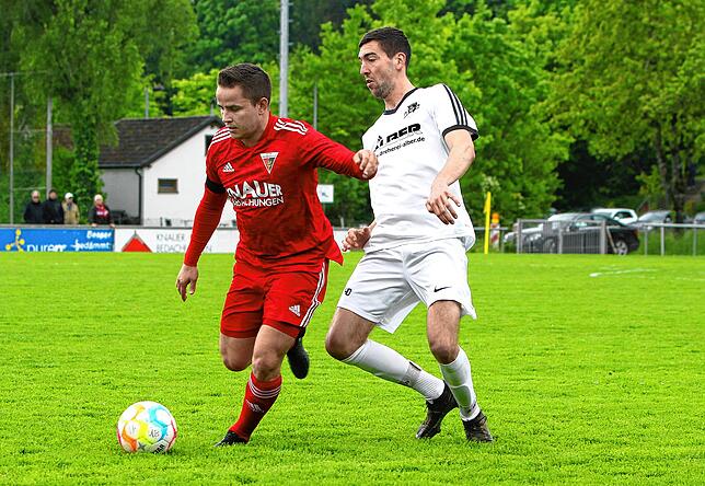 Bild 9: Die besten Bilder der Partie zwischen dem FC Überlingen und dem FV Walbertsweiler-Rengetsweiler!