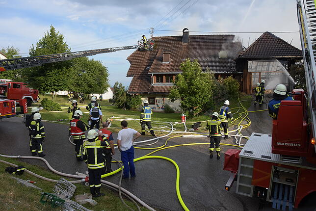 Die Feuerwehr war mit rund 150 Einsatzkräften vor Ort.