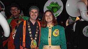Bei der Murger Fasnacht in vorderster Reihe mit dabei ist Simon Eckert, Fasnachtsgötti der Murger Fasnacht 2025. Im Bild mit ...