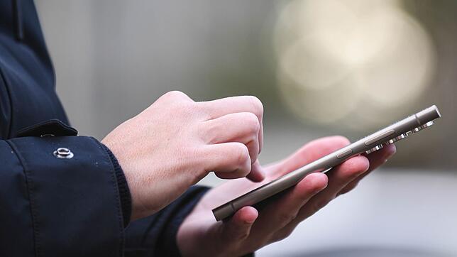 Für viele Menschen ist das Smartphone aus dem Alltag nicht mehr wegzudenken.