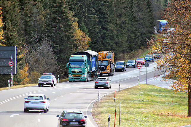 Bild 2: Bilder vom Waggon-Transport von Villingen nach Lenzkirch-Gutachbrücke