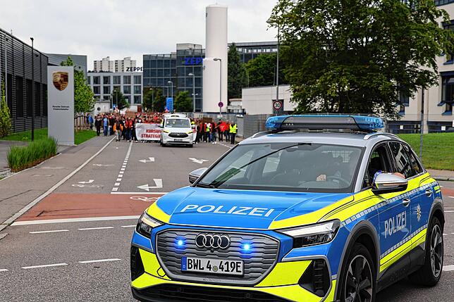 Bild 3: Protest bei ZF Friedrichshafen: So kämpfen die Mitarbeiter gegen den drohenden Stellenabbau
