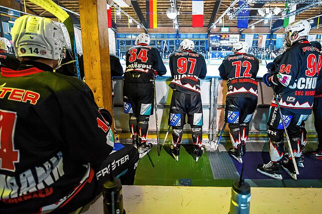 Bild 31: EHC Herrischried verliert 1:11 gegen den EHC Laufen – und wir haben Bilder!