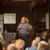 Christian Ruch bei seinem Vortrag in der Stadtscheuer Waldshut. Foto: Andreas Neef