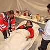 Peter Fischer (links), Notfallsanitäter aus Überlingen, und Stefan Wanner, Rettungssanitäter aus Uhldingen-Mühlhofen, in der ...