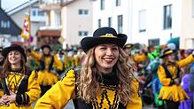 Bild : So bunt war der große Umzug beim Seenarrentreffen in Allensbach 2024 &ndash; Teil 2