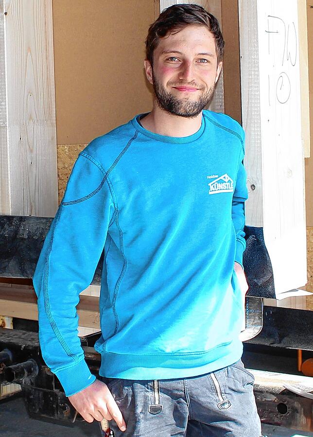 Juniorchef Simon Künstle von der Firma Erwin Künstle Holzbau wünscht sich einen angemessenen Holzpreis.