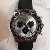Hochpreisige Armbanduhren sollten am Zoll vorbei nach Deutschland eingeführt werden.