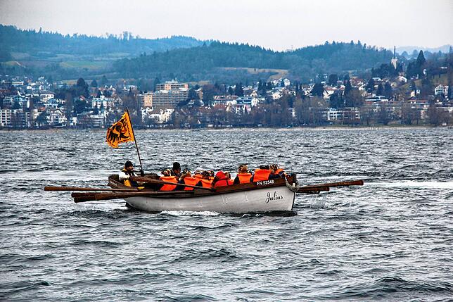 Bild 6: Mit purer Muskelkraft zur Mainau