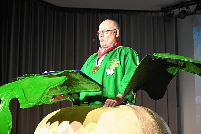 Bild 7: Bildergalerie: In Lauchringen begeistert der Narrenverein Räbenheim mit vielseitigem Bühnenprogramm