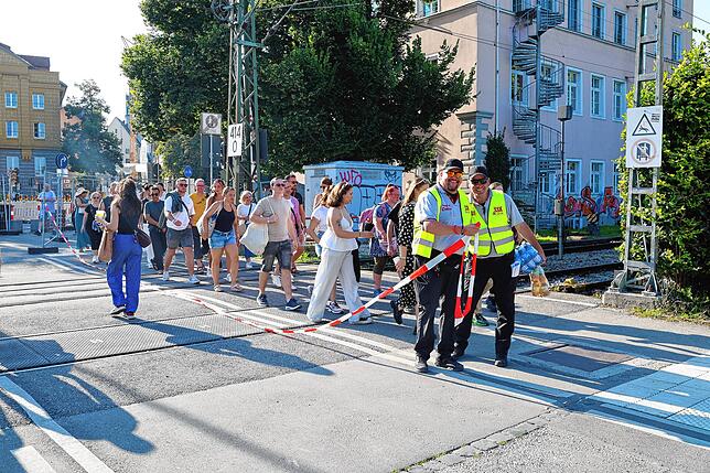 Bild 30: Beim Seenachtfest 2025 wird das Konstanzer Bodenseeufer zur Festmeile
