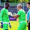 Ein besonderer Wechsel: Villingens Stammtorhüter Ibrahima Sy (links) macht Platz für den 52-jährigen Toni de Pascalis. Für de Pascalis ...