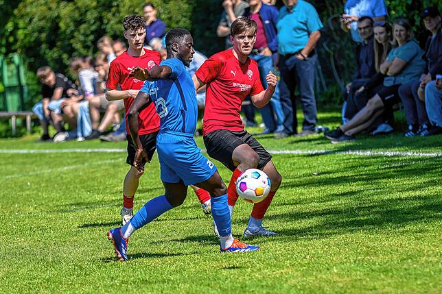 Bild 13: TuS Stetten siegt mit 2:1 beim FC Hochrhein – und wir haben Fotos!