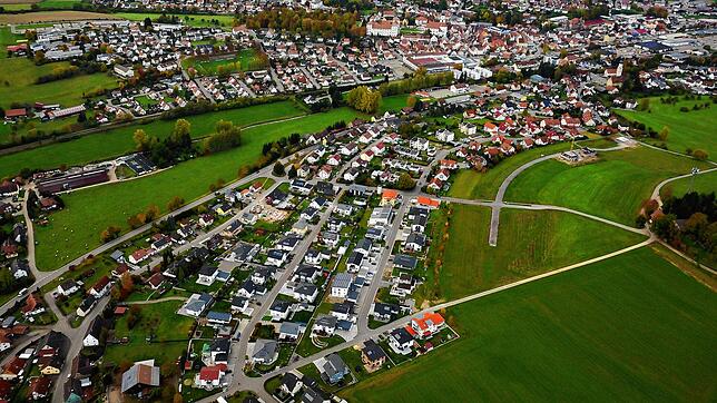 Die Stadt Meßkirch wächst weiter: Vor allem im Gebiet Hauptbühl (rechts unten im Bild) wird gerade gebaut.