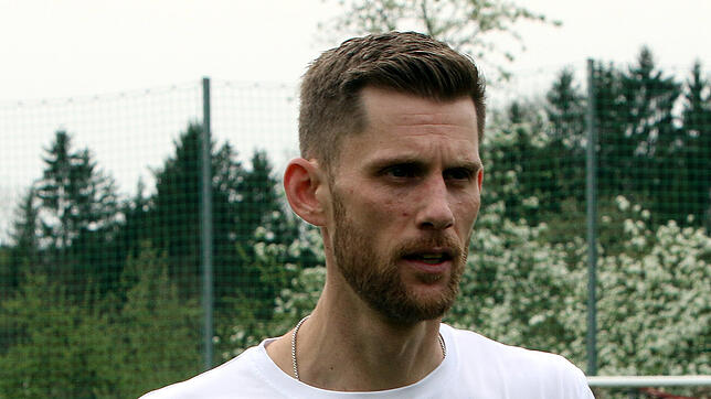 Trotz des Unentschiedens kann Sascha Rilli, Trainer des SV Deggenhausertal, zufrieden mit der Leistung seiner Mannschaft sein.