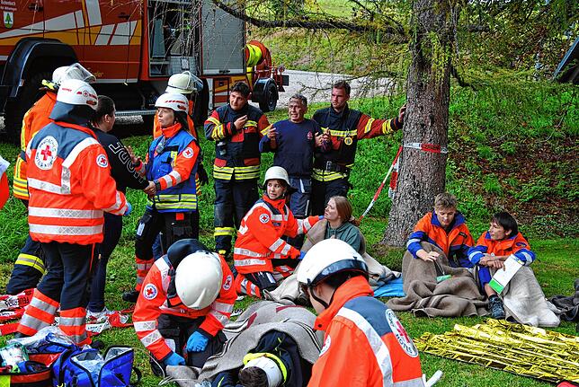Bild 21: Gelungene und herausfordernde Probe der Feuerwehr Herrischried