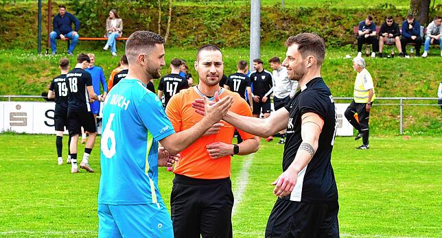 Bild 3: SV Buch besiegt die SG FC Wehr/Brennet mit 1:0 – und wir haben Fotos!