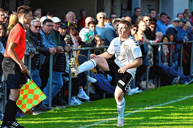 Bild 6: FSV Rheinfelden gewinnt Landesliga-Derby beim VfR Bad Bellingen mit 2:1 &ndash; und wir haben die Bilder!