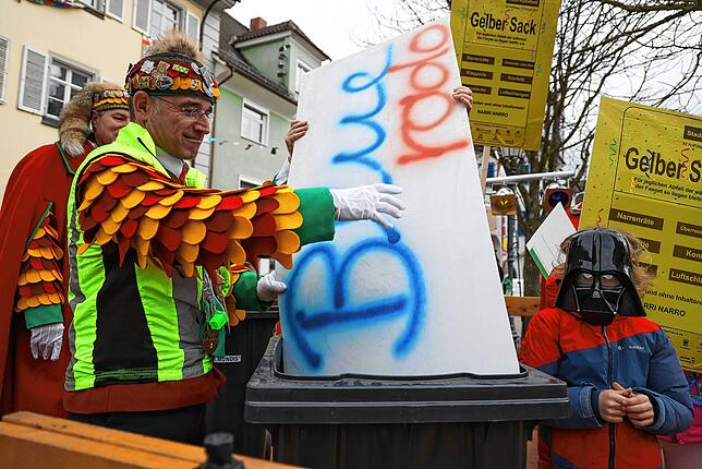 Bild 28: So bunt war der Rathaussturm in Radolfzell