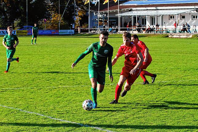 Bild 1: SV Rheintal gewinnt gegen Spvgg. Wutöschingen mit 3:0 &ndash; und wir haben Bilder!