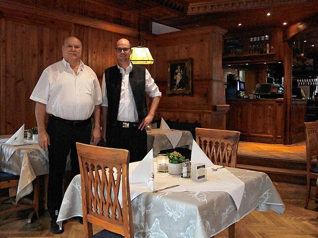 Karl und Sebastian Amann haben den Hotelbetrieb eingestellt. Lediglich das Boarding-House bleibt für dringende Dienstreisen geöffnet.