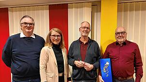 Personelle Veränderungen bei der Beil-Stiftung (von links): Alexander Sperl und Brigitte Oßwald folgen auf Karl-Arthur Unger und Gerd ...