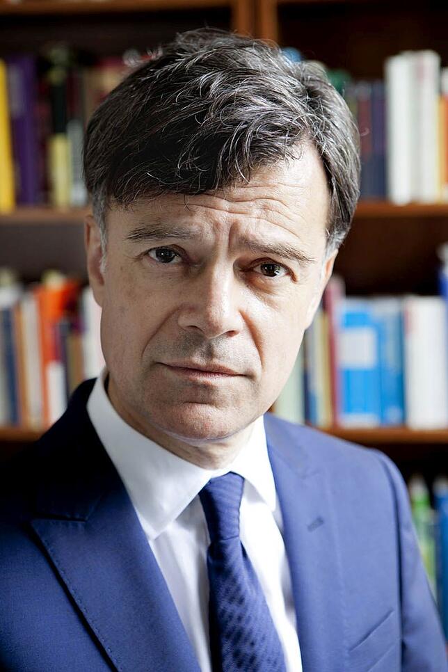 Villingen, Neue Tonhalle, Mi, 10.7., 19.30 Uhr: Giovanni Maio (Bild) ist sowohl ausgebildeter Philosoph als auch Arzt mit klinischer ...