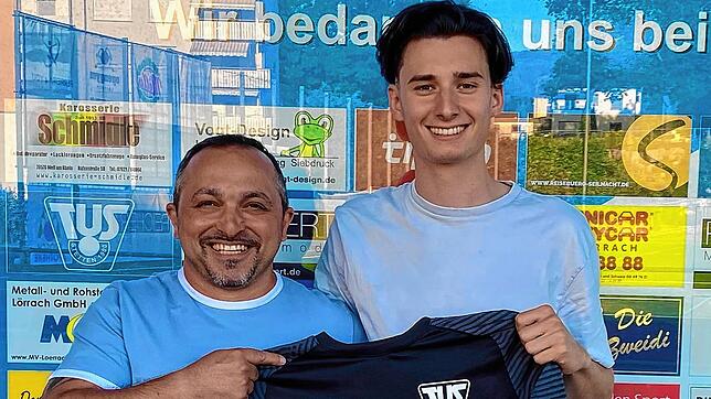 Neu beim TuS Stetten: Sportchef Franco Viteritti (links) freut sich über den Wechsel von Adis Toroman zum Aufsteiger.
