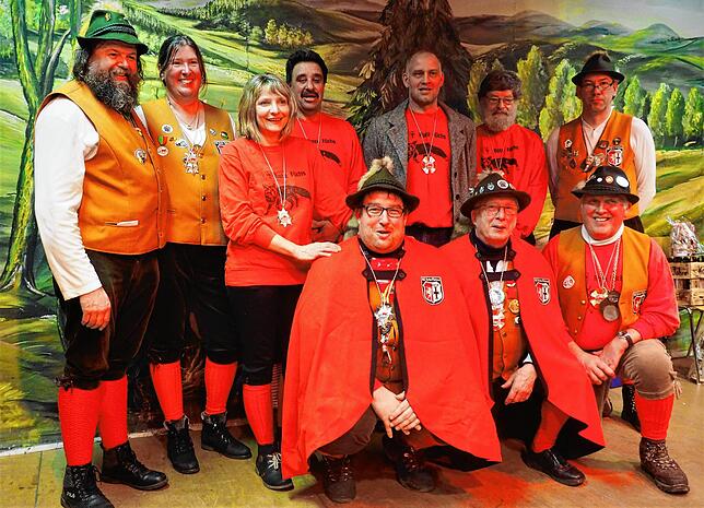 Die Fasnacht kann kommen: Die Roten Füchse aus Tengen-Uttenhofen feierten 2020 ihren 70. Geburtstag und nahmen den Bürgermeister ...