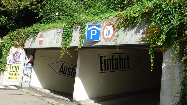 Laut Gutachten des Ingenieurbüro IGF ist die Standsicherheit der Tiefgarage Bischofsschloss nicht mehr gewährleistet. Die ...
