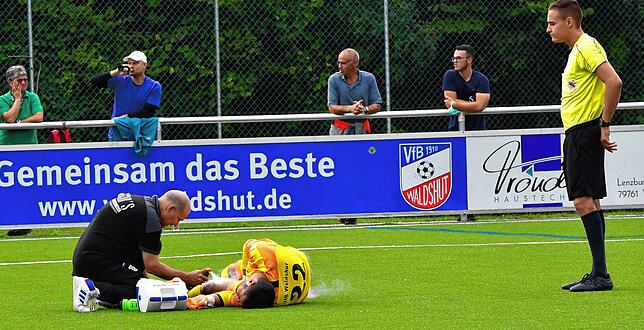 Bild 8: VfB Waldshut sichert in der Nachspielzeit das 2:2 gegen Aufsteiger SG Mettingen/Krenkingen &ndash; und wir haben Bilder!