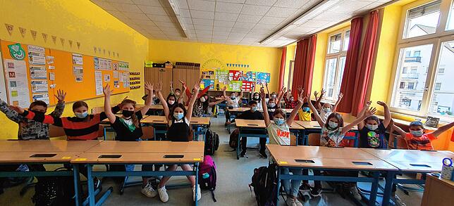 Diese Grundschüler der Talschule Wehr freuten sich am 14. Juni 2021 nach den Ferien wieder auf Präsenzunterricht.