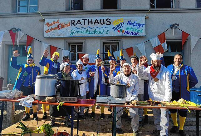 Bild 3: Bilder vom Rathaussturm in Liggeringen