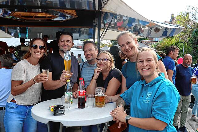 Bild 24: Zahlreiche Besucher beim Dorffest in Stahringen