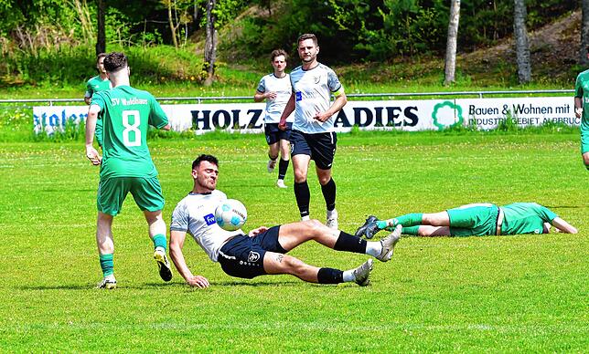 Bild 43: SV Buch besiegt SV Waldhaus im Derby mit 4:0 – und wir haben Fotos!