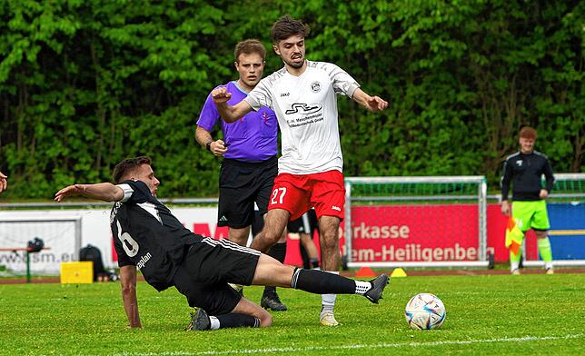 Bild 38: FC RW Salem besiegt auch den SV Mühlhausen. Wir haben die besten Bilder!