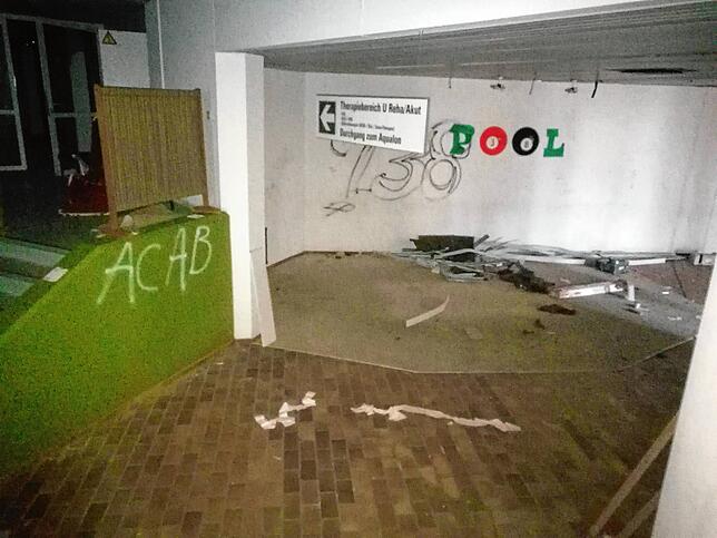 Vandalismus: Immer wieder verschafften sich Unbekannte illegal Zutritt ins HEK-Gebäude und hinterließen ihre Schmierereien.
