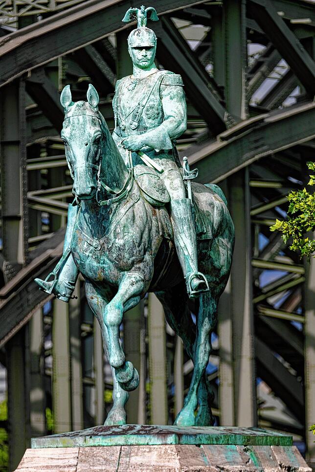 Ein Reiterstandbild nach Kaiser Wilhelm II. in Köln. 1918 dankte er ab – das Ende der Monarchie in Deutschland.