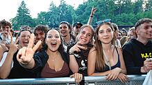 Bild : Erst Blümchen, dann K.I.Z.: Das feiern die Fans beim Campus-Festival
