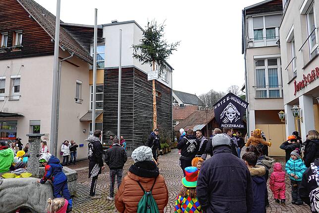 Bild 17: Bilder vom Ställfäscht Oben Er mit Umzug