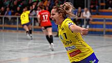 Kyra Teixera da Silva bejubelt einen Treffer für den SV Allensbach. Am Samstag tritt der SVA beim TSV Wolfschlugen an.