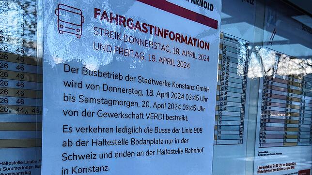 Damit müssen Fahrgäste erst mal nicht mehr rechnen: Ein Aushang an der Haltestelle Schottenplatz informiert beim jüngsten Streik über ...