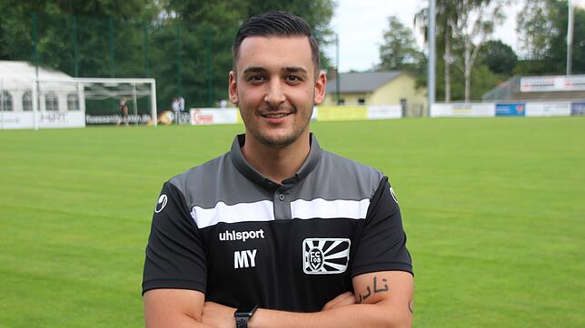 Testest mit seinem Team in der Winterpause gegen drei Regional- und drei Landesligisten: FC 08-Coach Marcel Yahyaijan.