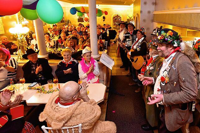 Bild 20: Eschinger Gaudimusikobed bringt beste Fasnetstimmung in die Gaststätten