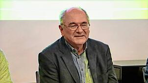 Er engagiert sich gemeinsam mit weiteren Helferinnen bei der Integration von Flüchtlingen in Furtwangen: Erhard Gwosch bei seiner ...